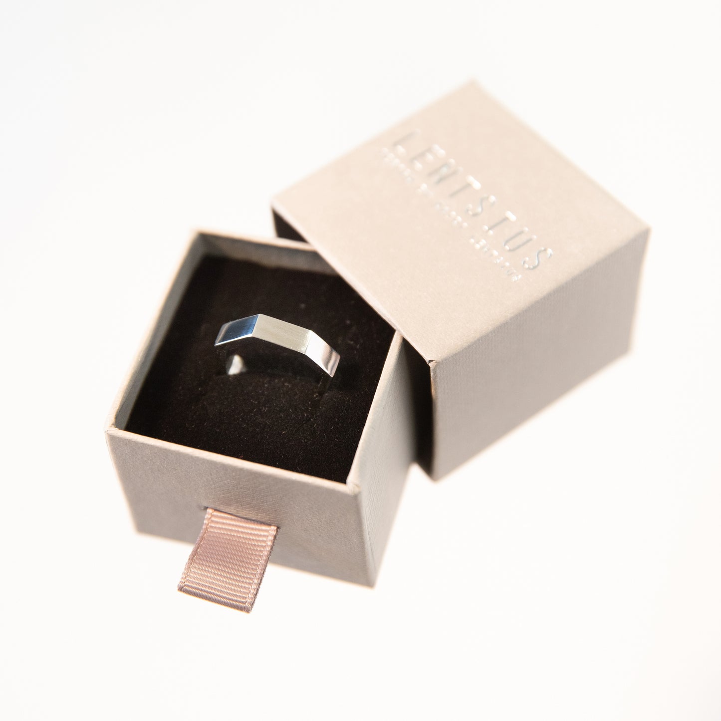 Ring Plico